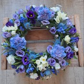 Classic Wreath - Blue & White